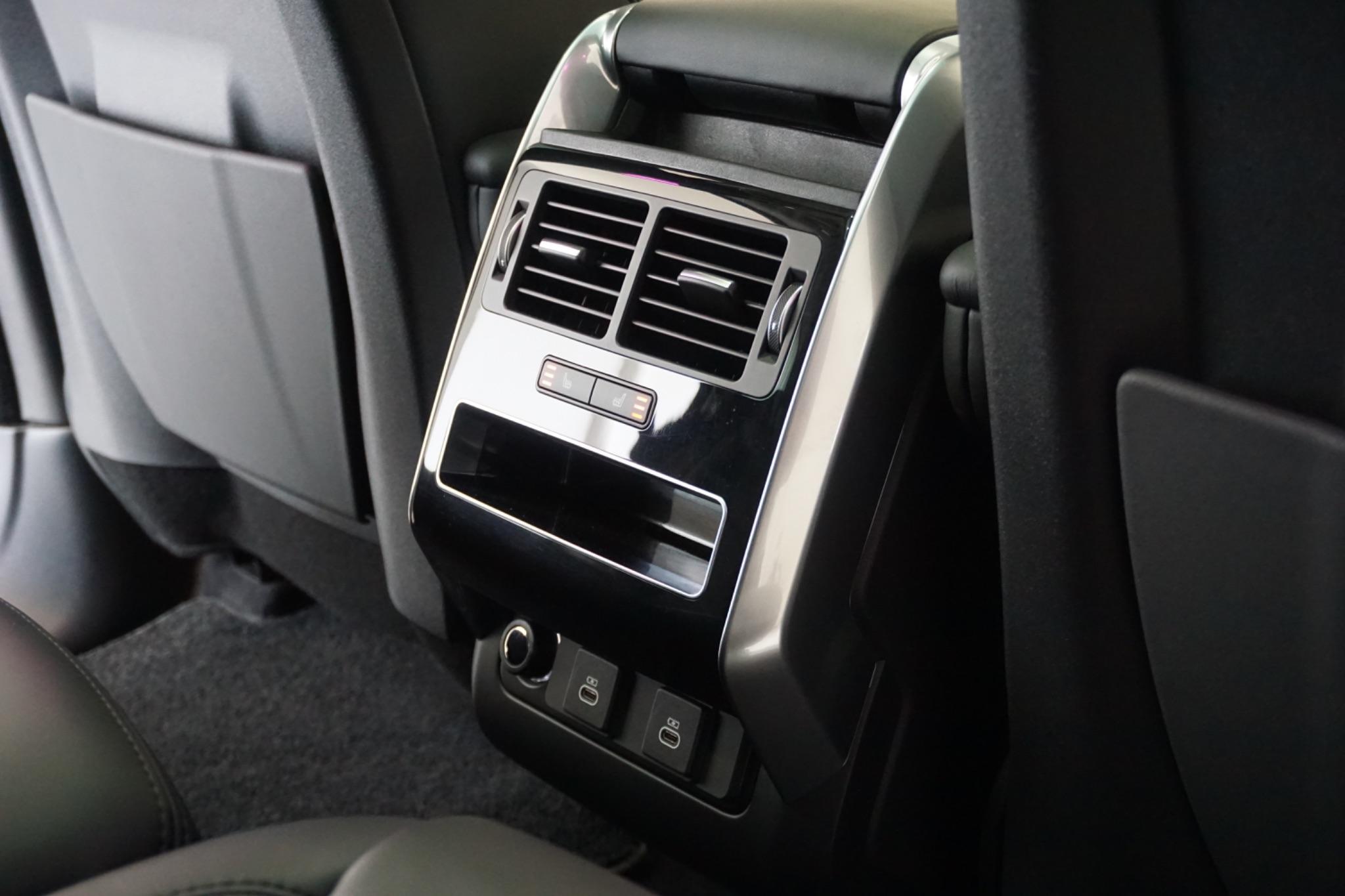 Land Rover Range Rover Sport 3.0 D300 MHEV HSE Silver Auto 4WD Euro 6 (s/s) 5dr